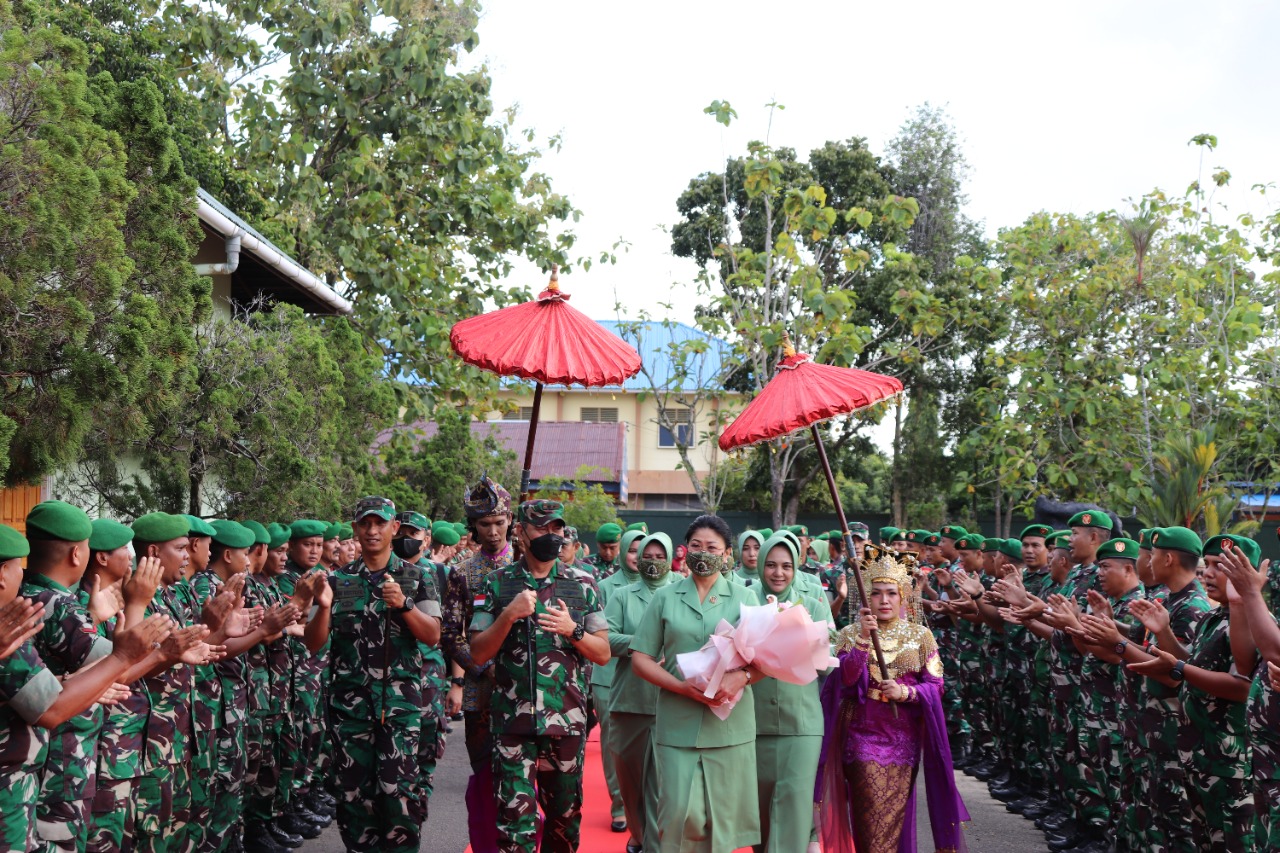 KabarKetapang - Kunker Perdana, Pangdam XII/Tpr Beserta Ibu Di Wilayah Kodim 1203/Ketapang.