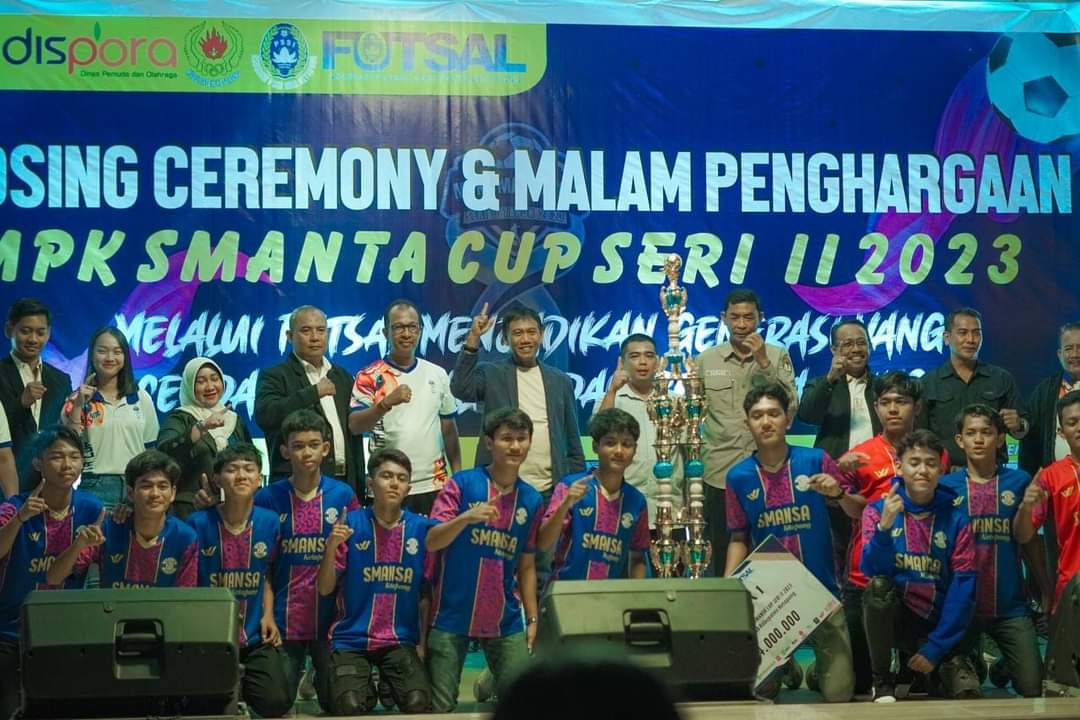KabarKetapang - Wakil Bupati Ketapang H. Farhan, SE.,M.Si menghadiri Penutupan MPK SMANTA Cup Seri II tahun 2023, pada Selasa (09/08/2023) bertempat di Gedung Pancasila Ketapang.